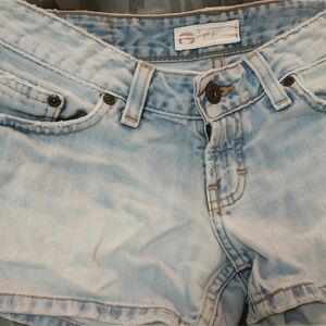 BKE Light Wash Denim Women’s short deShorts